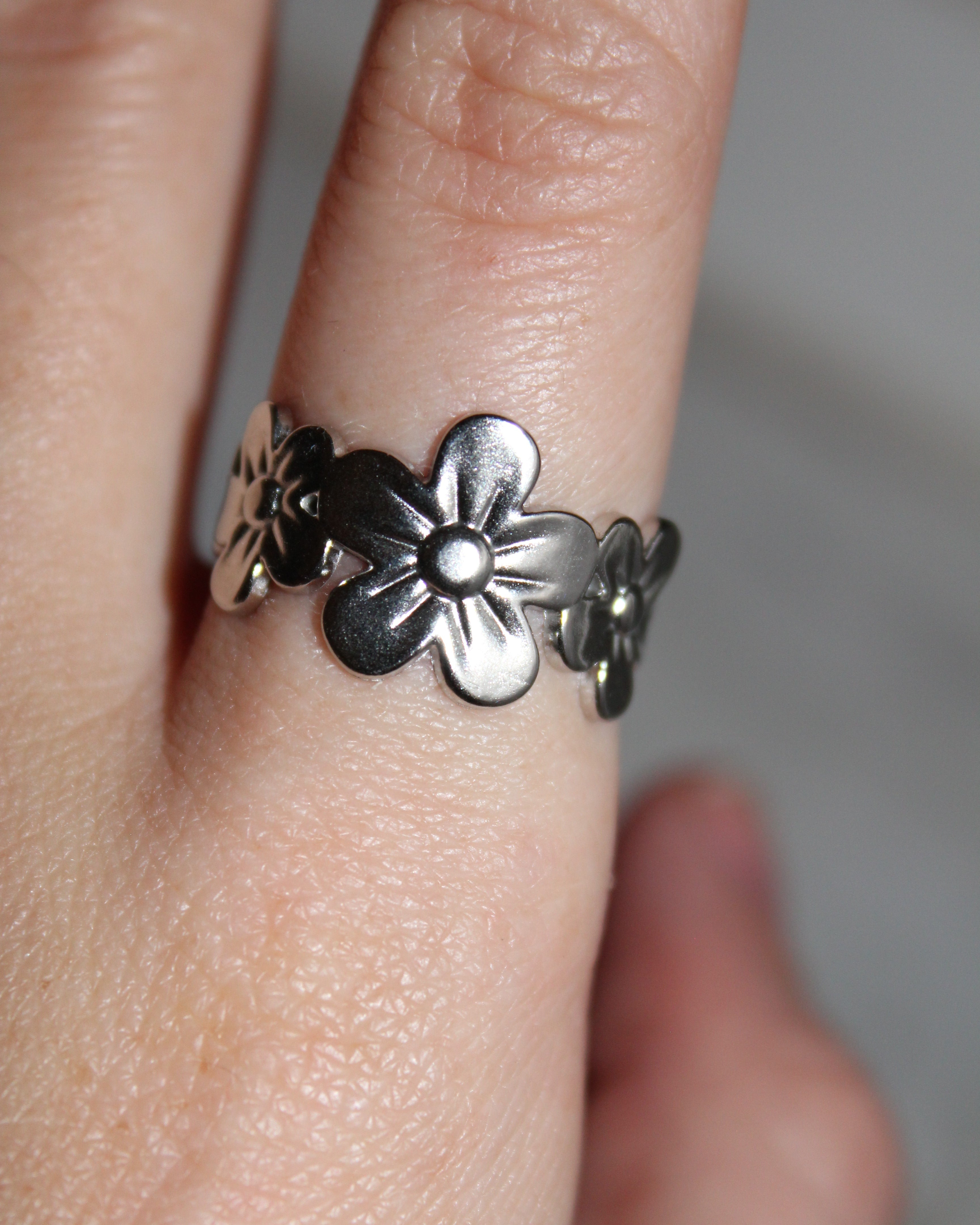 Floral Adjustable Ring