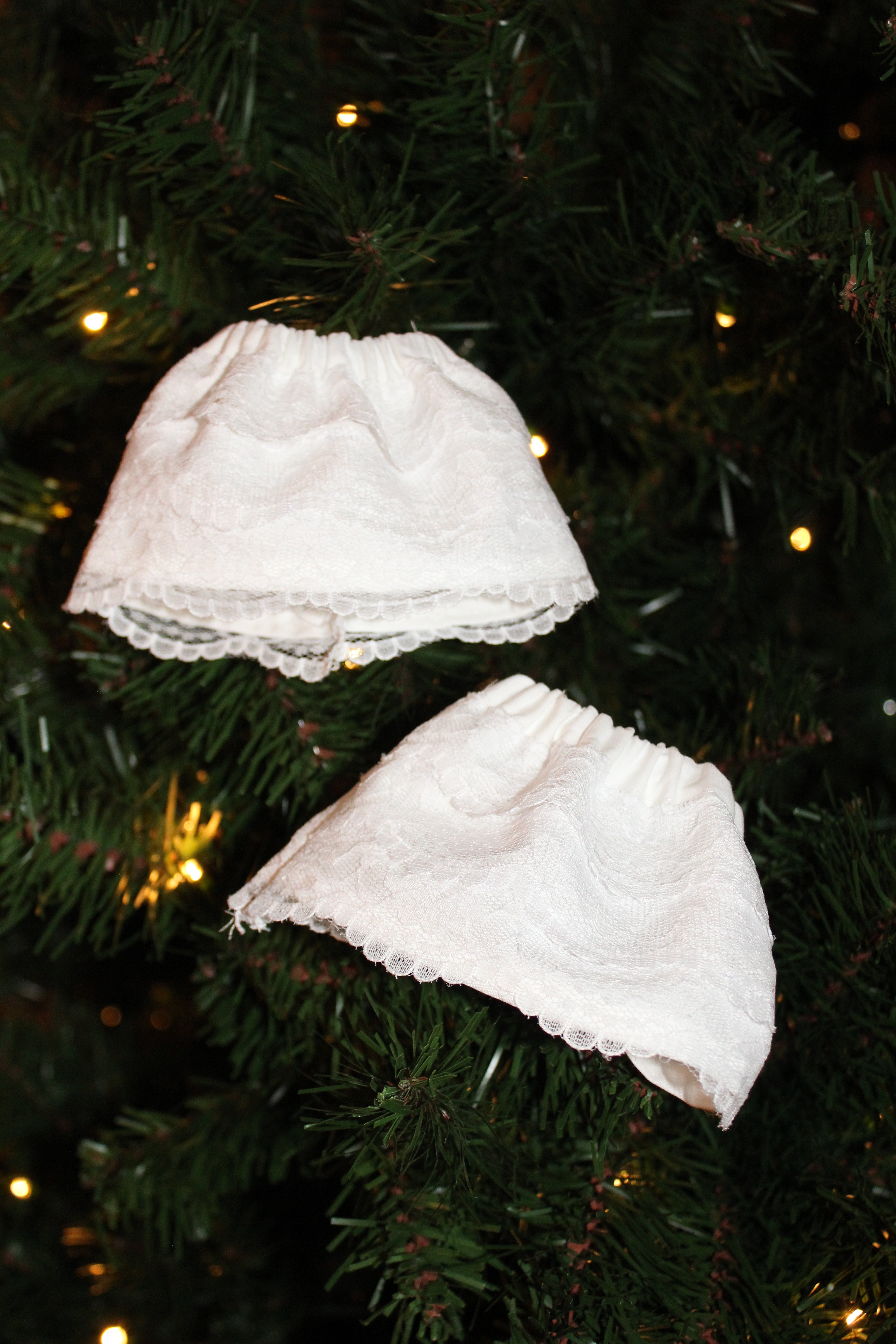 White Lace Sleeve Cuffs