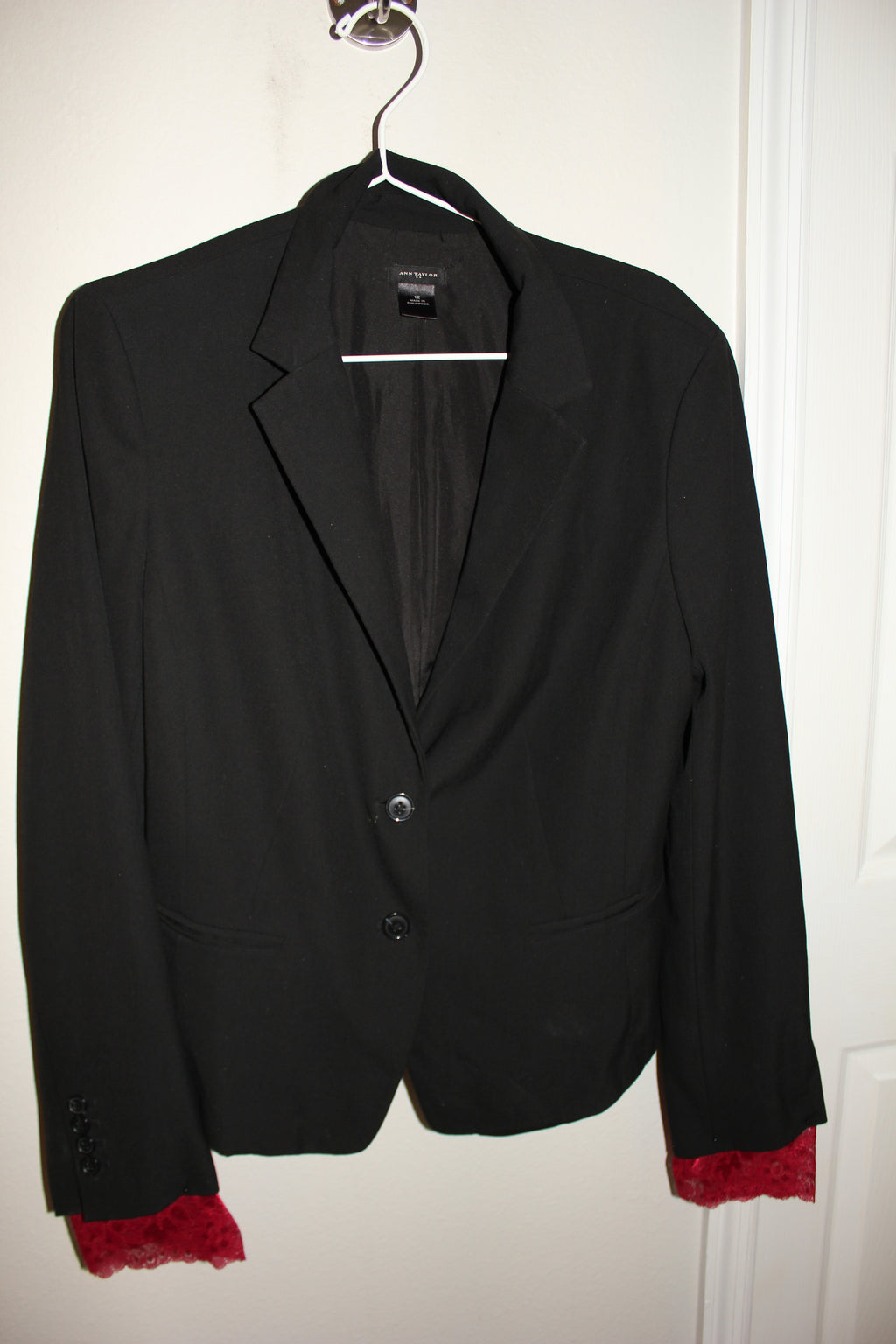 Red Lace Sleeve Cuffs