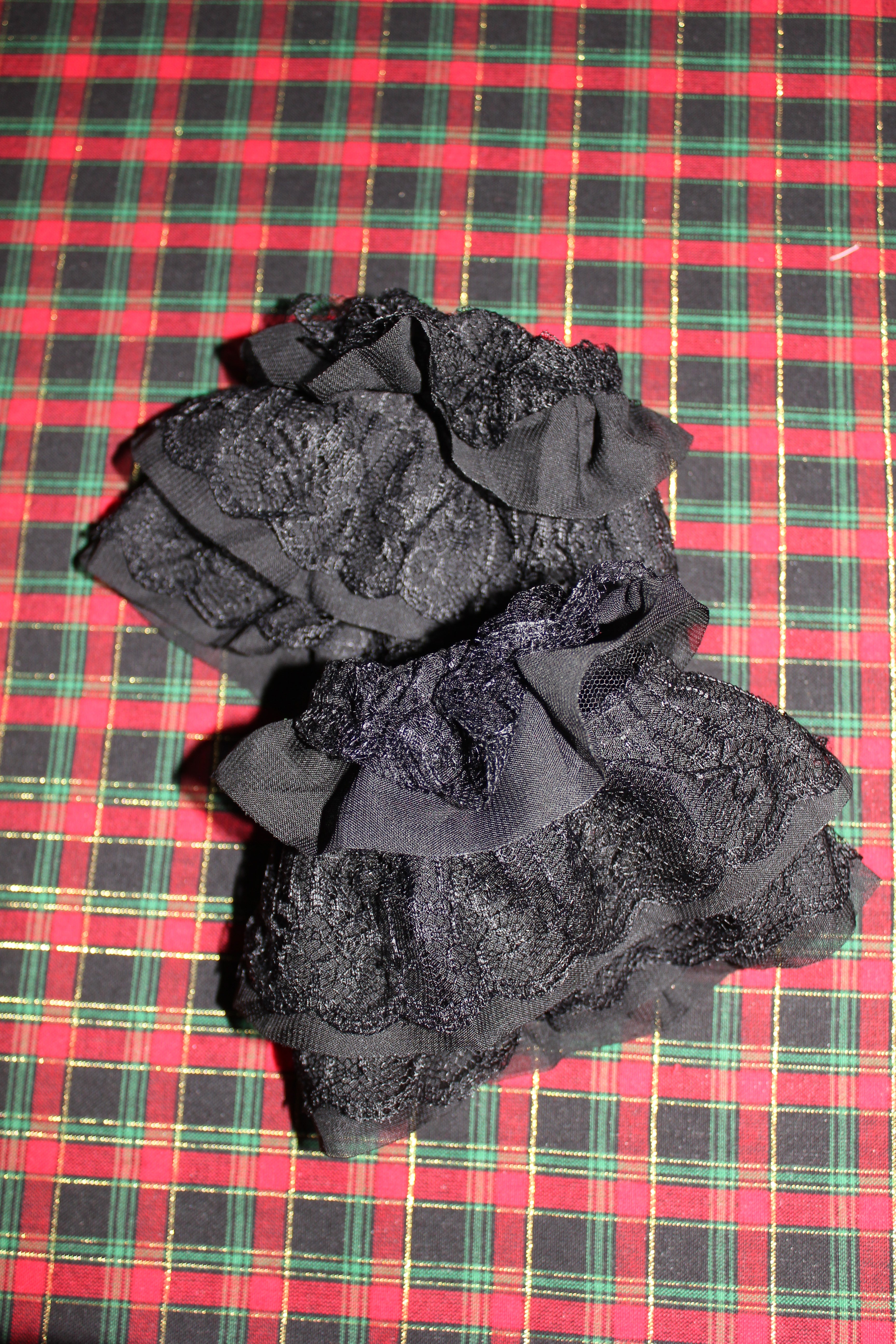 Black Lace Sleeve Cuffs